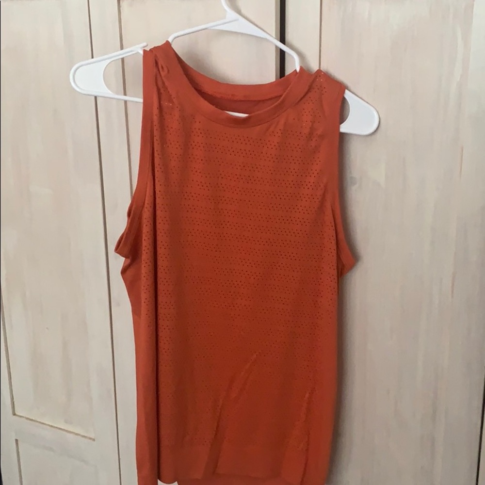 Lululemon tank